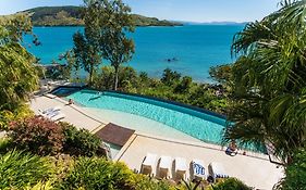 Edge 11 & Free Buggy - Hamilton Island